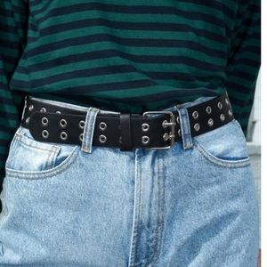 BRANDY MELVILLE DOUBLE HOLE BELT